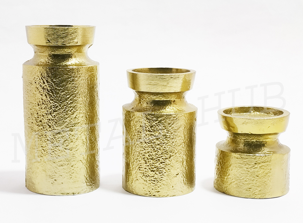 ALUMINIUM GOLD CANDLE STAND SET